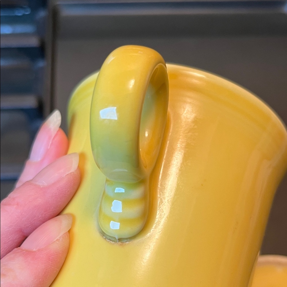 2 Vintage Fiesta Yellow Mugs - Picture 9 of 11